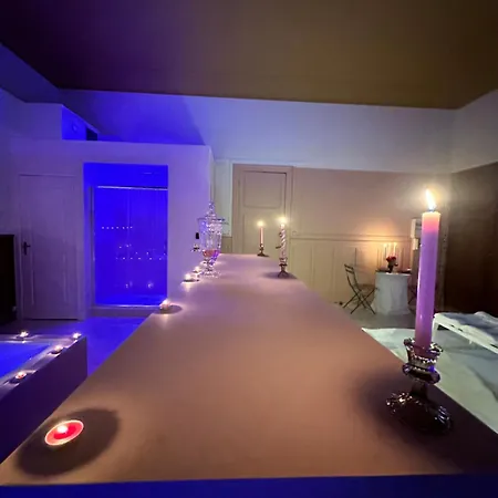 Pink Love hotel
