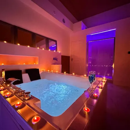 Pink Love hotel *